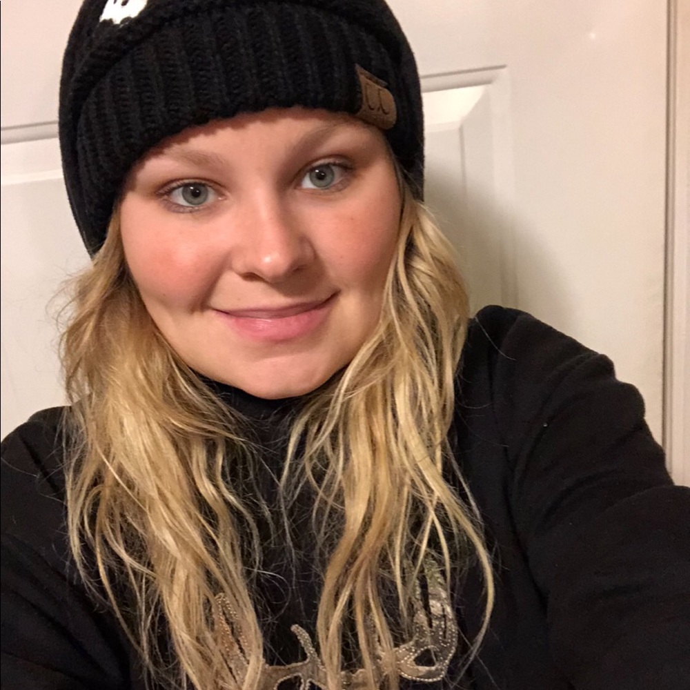 Meet your Posher, Kayla